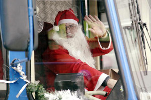 На улицах Таллина вновь появятся рождественские трамваи и троллейбусы